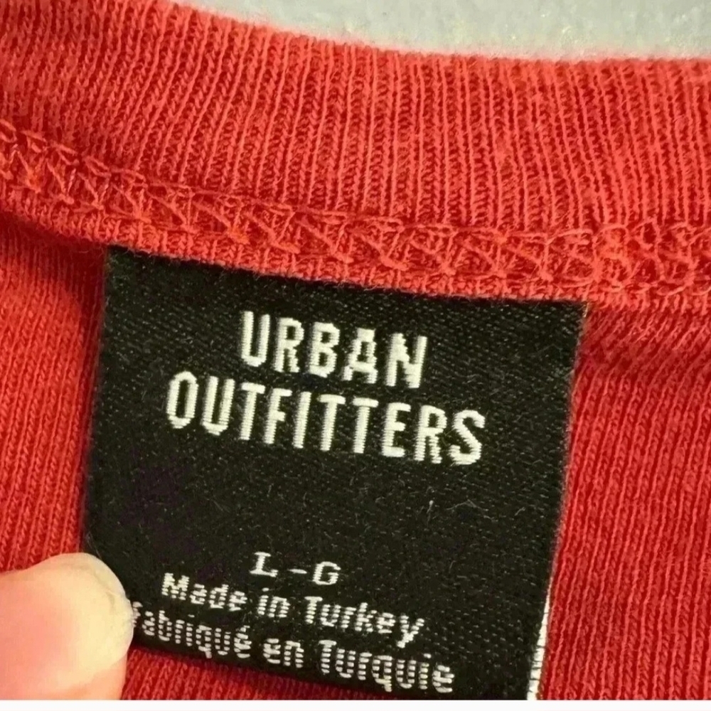 Urban Outfitters Red Tiger Graphic Crop Top - Picture 3 of 3